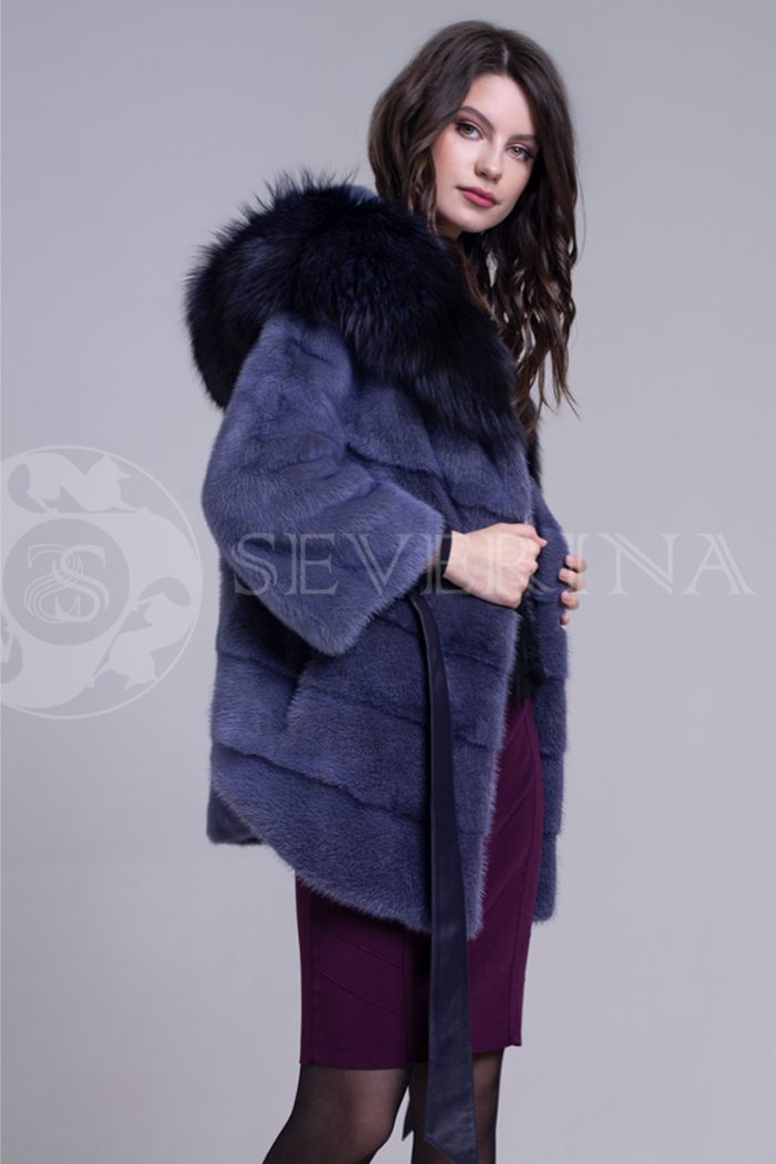 fioletovaja norka kapjushon chernyj meh korotkaja 1 700x1050 - пальто из меха норки темно-фиолетового цвета инжир с отделкой тонированным мехом лисы