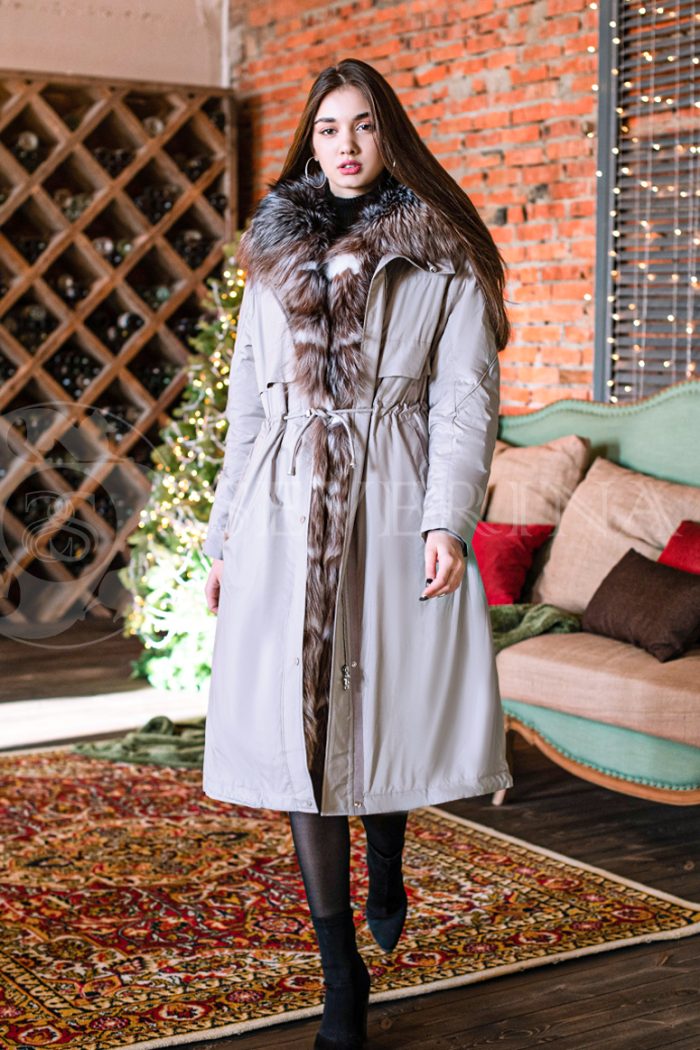 seraja lisa 2 700x1050 - куртка-парка с отделкой мехом лисы