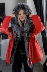 parka krasnaja chernoburka 155x233 - Куртка-парка красного цвета с отделкой мехом серебристо-черной лисы ПР-030