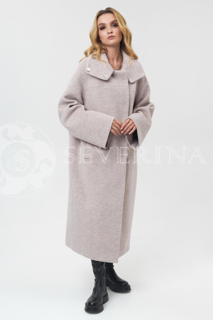 palto elochka bezhevoe 6 700x1050 - Пальто оверсайз "в ёлочку" нежно-розового цвета П-076