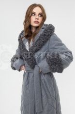 palto stezhka s kozlikom 5 155x233 - Пальто стёганое с капюшоном и отделкой мехом козлика П-085