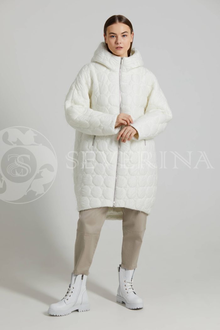 molochnaja kurtka udlinennaja 4 700x1050 - пальто утепленное с капюшоном