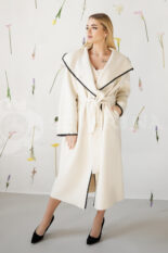 palto halat molochnoe s kontrastnoj strochkoj 3 155x233 - Пальто кашемировое молочного цвета с контрастной строчкой-окантовкой